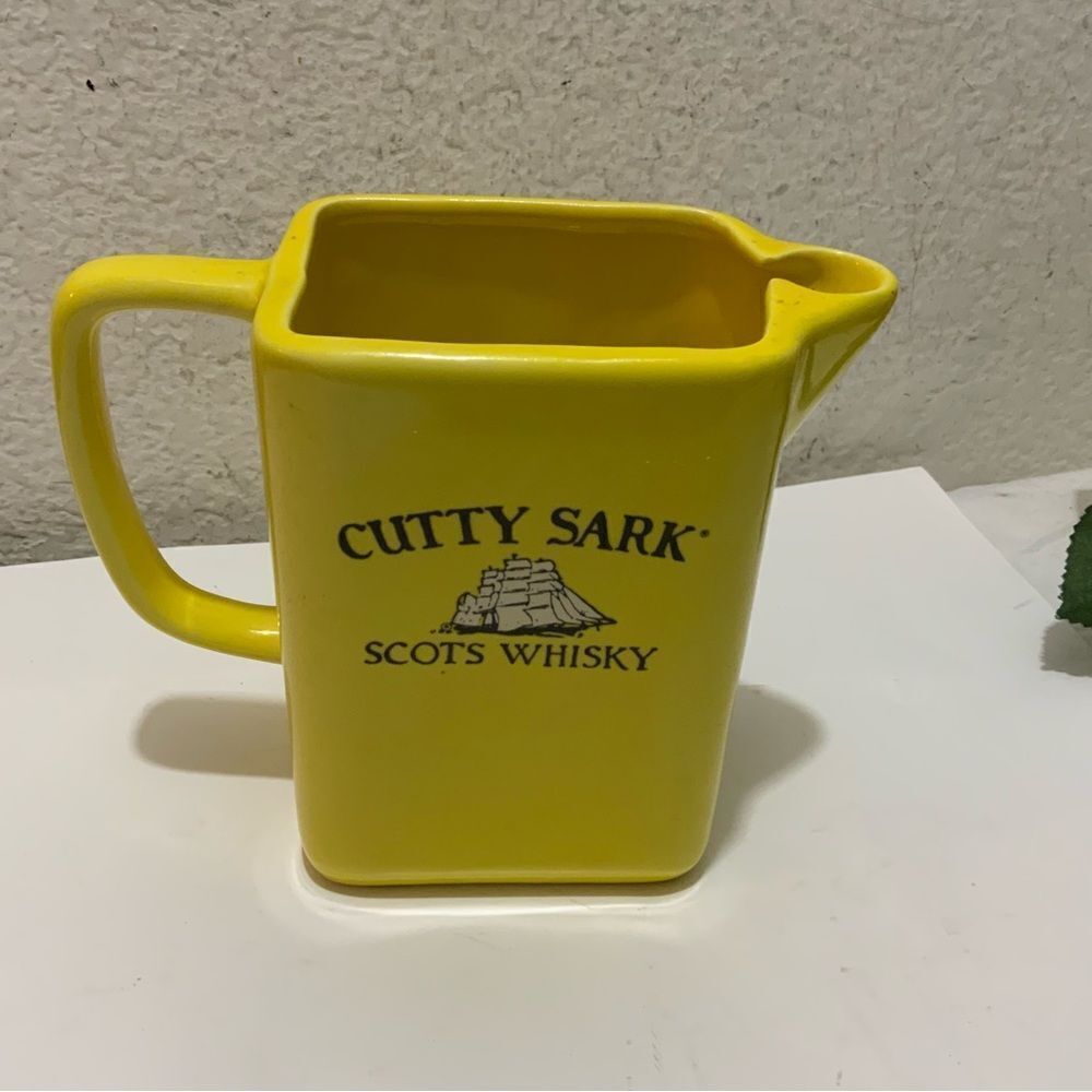 Vtg Cutty Sark Scots Whisky Ceramic Square Pitcher Man Cave Bar Collectible G4